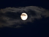Mond in den Wolken